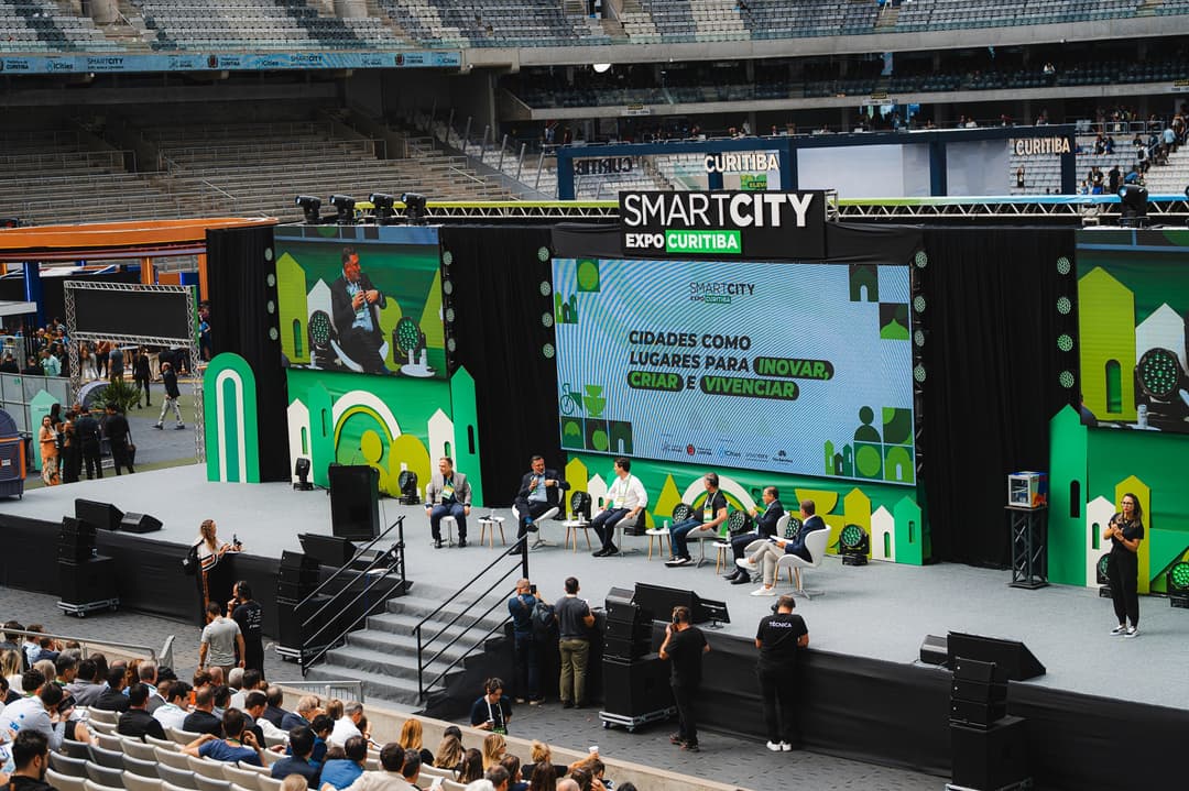 smartcityexpocuritiba website homepage built with Framer